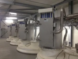 Insertable filter with fan